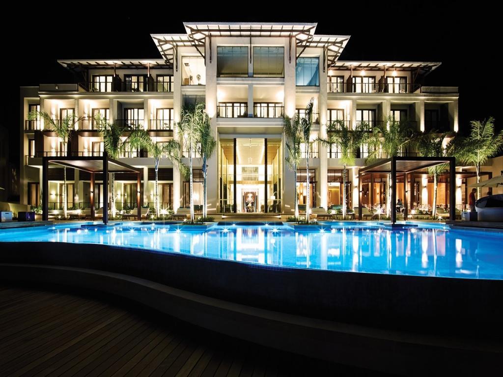 Eden Bleu Hotel Exterior photo